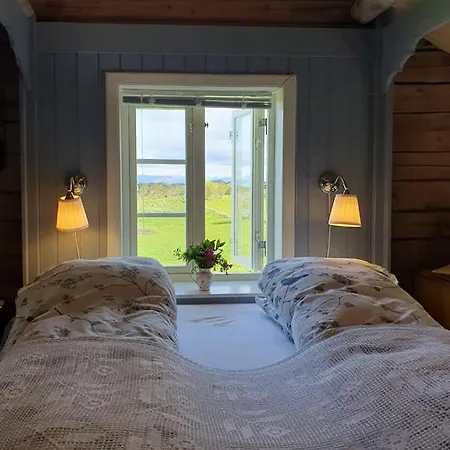 Nordlandshus On Historic Farm Site On Vega